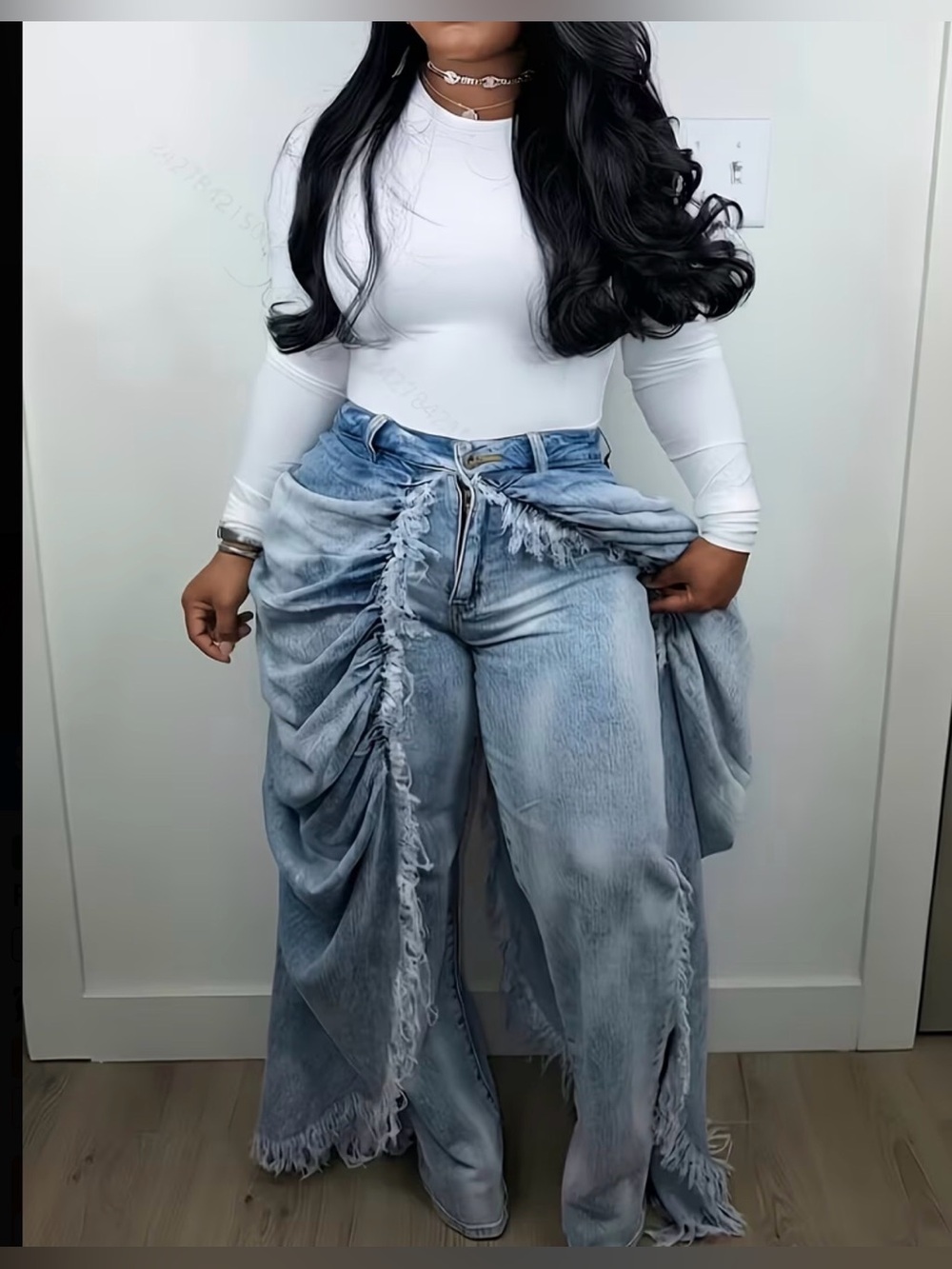Light Wash Distressed Ruched Wide-Leg Jeans - Women
